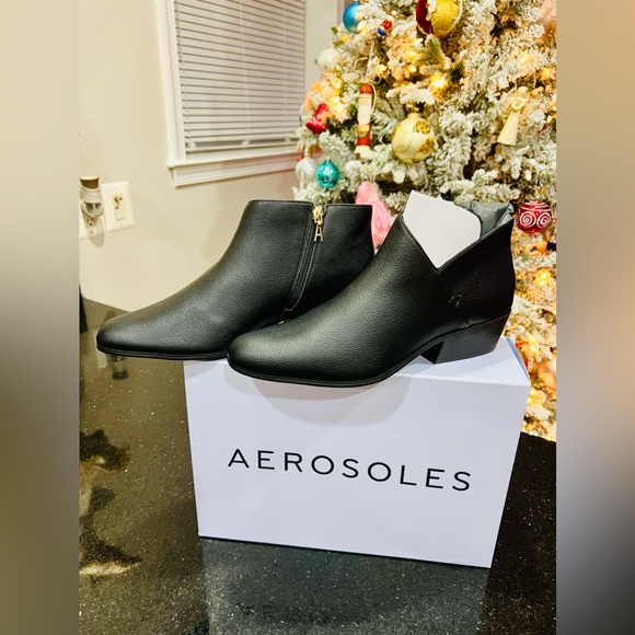 AEROSOLES Cayu Ankle Booties in Black NIB FROM MACY’s - Picture 4 of 9